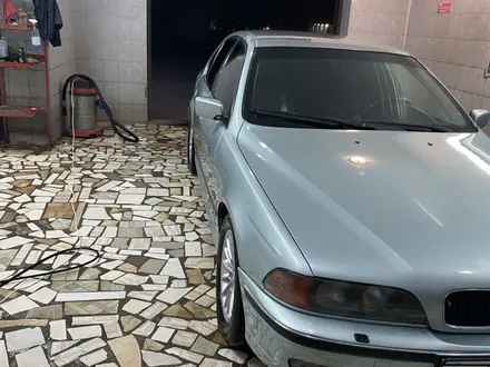 BMW 523 1997 года за 3 000 000 тг. в Тараз – фото 3