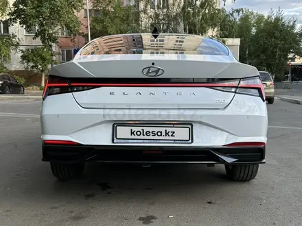 Hyundai Elantra 2022 года за 11 000 000 тг. в Павлодар – фото 2