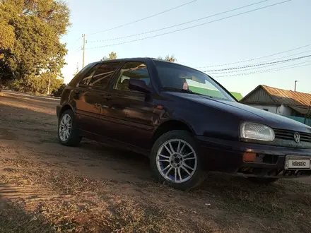 Volkswagen Golf 1993 года за 1 100 000 тг. в Уральск – фото 2