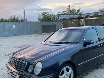 Mercedes-Benz E 320 2001 года за 4 300 000 тг. в Кызылорда – фото 3