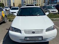 Toyota Camry 1998 годаүшін3 200 000 тг. в Семей