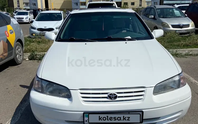 Toyota Camry 1998 годаүшін3 200 000 тг. в Семей