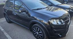 Renault Sandero Stepway 2015 года за 4 300 000 тг. в Астана – фото 2