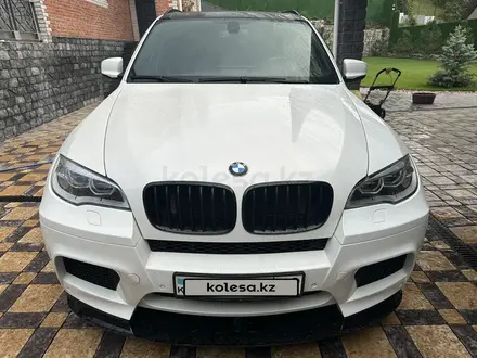 BMW X5 M 2010 года за 22 000 000 тг. в Алматы – фото 2