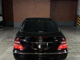 Mercedes-Benz E 500 2005 годаүшін7 000 000 тг. в Атырау – фото 5