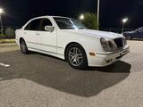 Mercedes-Benz E 320 2000 года за 4 500 000 тг. в Жанаозен – фото 4