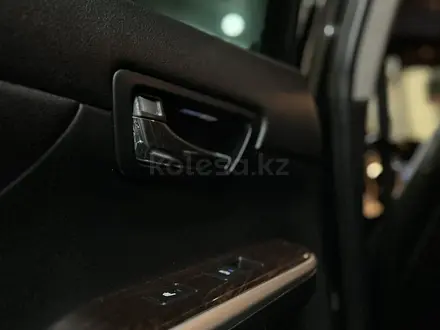 Toyota Camry 2014 года за 11 000 000 тг. в Шымкент – фото 12