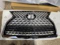 Решетка радиатора Lexus RX за 130 000 тг. в Астана