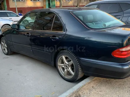 Mercedes-Benz E 280 2000 года за 5 500 000 тг. в Актау – фото 5