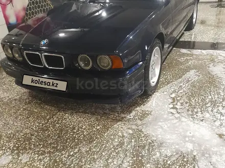 BMW 520 1994 года за 3 000 000 тг. в Семей – фото 2