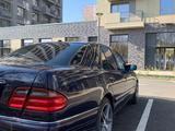 Mercedes-Benz E 320 1999 годаfor3 350 000 тг. в Алматы – фото 4