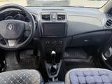 Renault Logan 2015 года за 3 000 000 тг. в Атырау – фото 3
