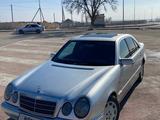 Mercedes-Benz E 230 1995 года за 2 200 000 тг. в Шымкент – фото 2