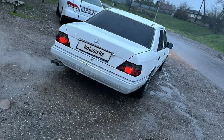 Mercedes-Benz E 280 1993 годаүшін2 100 000 тг. в Алматы