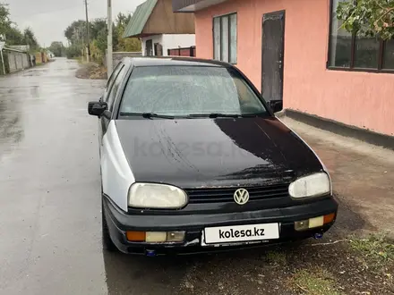 Volkswagen Golf 1993 года за 900 000 тг. в Есик – фото 2