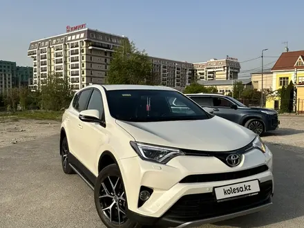 Toyota RAV4 2017 года за 12 000 000 тг. в Алматы – фото 4