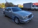 Mercedes-Benz E 230 1996 года за 3 500 000 тг. в Кокшетау