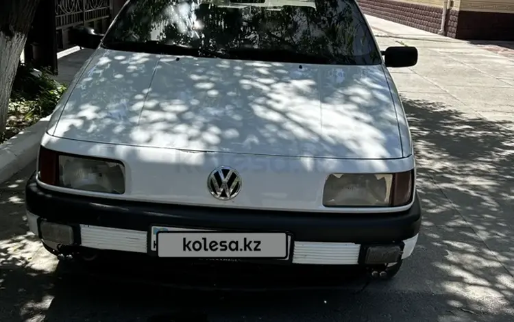 Volkswagen Passat 1990 годаүшін2 300 000 тг. в Тараз