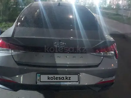 Hyundai Elantra 2022 года за 11 000 000 тг. в Алматы – фото 4