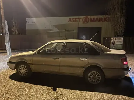 Volkswagen Passat 1994 года за 1 400 000 тг. в Актобе – фото 5