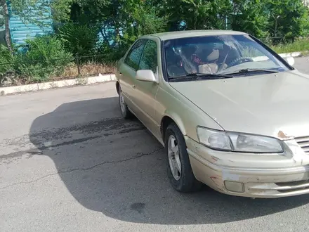Toyota Camry 1999 года за 2 800 000 тг. в Тараз – фото 2