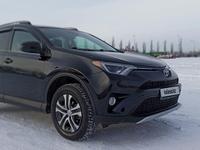 Toyota RAV4 2017 года за 12 000 000 тг. в Петропавловск