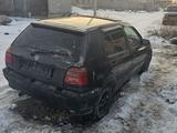 Volkswagen Golf 1993 годаfor550 000 тг. в Алматы – фото 4