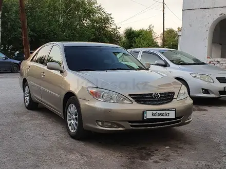 Toyota Camry 2004 года за 5 300 000 тг. в Экибастуз – фото 2