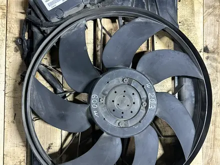W203 C class 600watt электронный вентилятор охлаждения двигателя за 70 000 тг. в Алматы