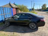 Toyota Camry 2007 годаүшін4 900 000 тг. в Петропавловск – фото 2