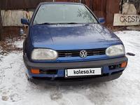 Volkswagen Golf 1994 годаүшін1 250 000 тг. в Алматы