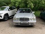 Mercedes-Benz E 320 1996 года за 2 900 000 тг. в Алматы – фото 2