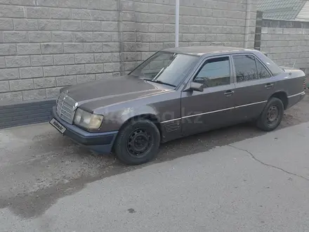 Mercedes-Benz E 230 1989 года за 610 000 тг. в Алматы – фото 3