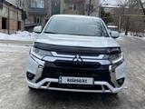 Mitsubishi Outlander 2022 года за 12 800 000 тг. в Алматы – фото 2