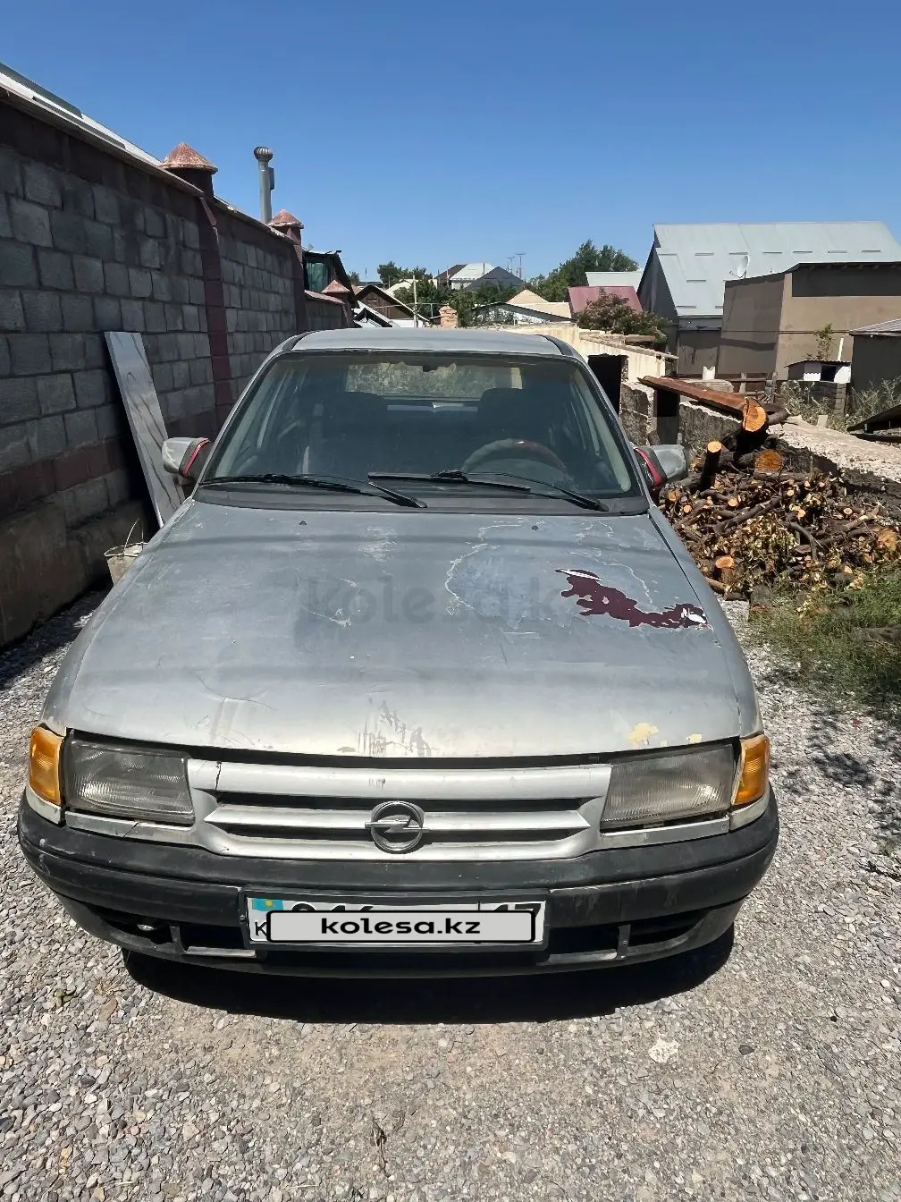 Opel Astra, 1992