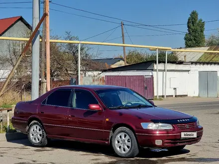 Toyota Camry 1999 года за 3 750 000 тг. в Алматы