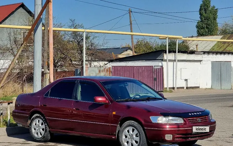 Toyota Camry 1999 годаfor3 750 000 тг. в Алматы