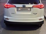 Toyota RAV4 2016 годаfor11 500 000 тг. в Алматы – фото 2