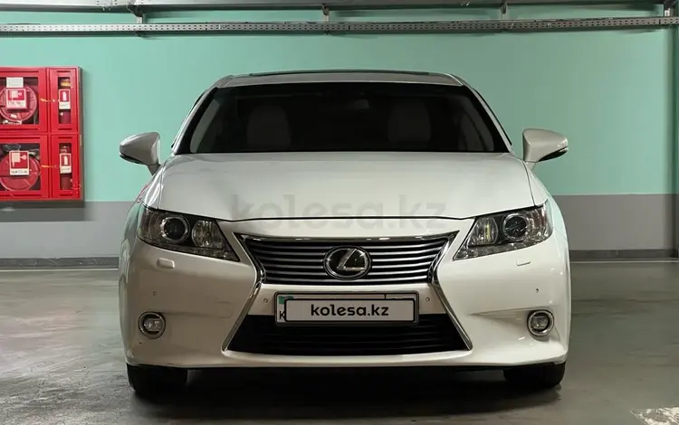 Lexus ES 250 2013 года за 12 000 000 тг. в Алматы