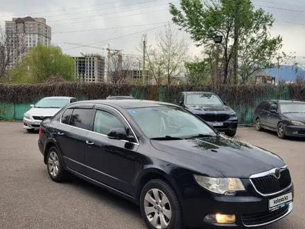 Skoda Superb 2011 года за 4 500 000 тг. в Алматы – фото 2