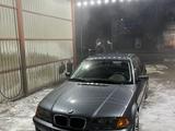 BMW 318 2001 года за 3 850 000 тг. в Алматы