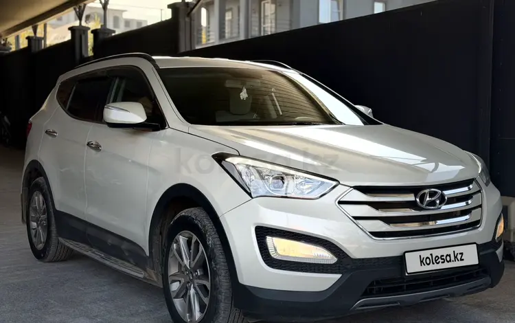 Hyundai Santa Fe 2014 года за 13 000 000 тг. в Алматы
