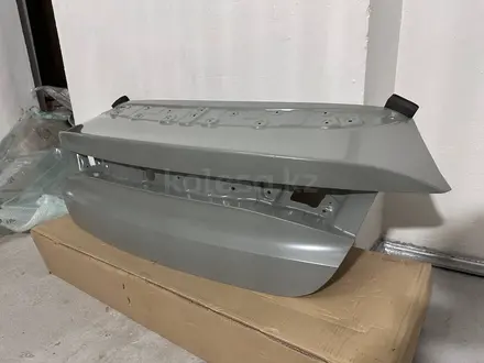 Крышка багажника Kia K5 2020-2023 NEW ORIGINAL за 260 000 тг. в Алматы – фото 2