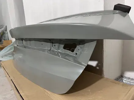 Крышка багажника Kia K5 2020-2023 NEW ORIGINAL за 260 000 тг. в Алматы – фото 8