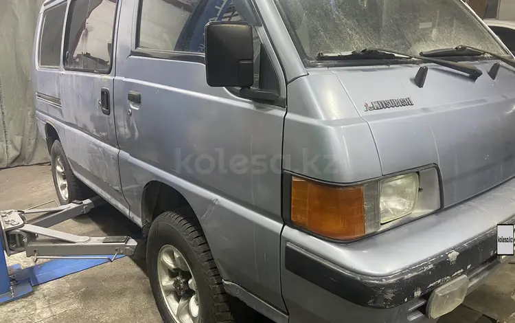 Mitsubishi Delica 1990 годаfor1 400 000 тг. в Усть-Каменогорск