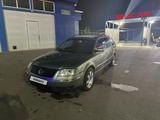 Volkswagen Passat 2002 годаүшін2 200 000 тг. в Алматы
