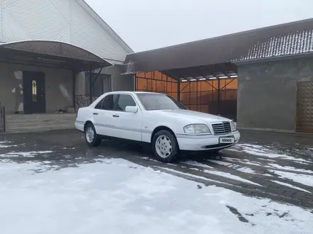 Mercedes-Benz C 220 1995 года за 1 900 000 тг. в Есик – фото 5