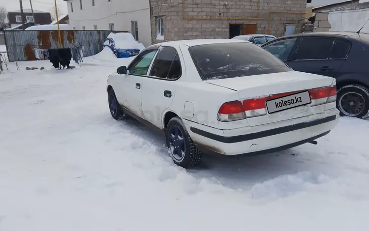 Nissan Sunny 2001 годаfor800 000 тг. в Астана