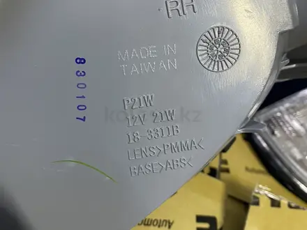 Поворотник TYС белый W140 за 24 000 тг. в Астана – фото 2