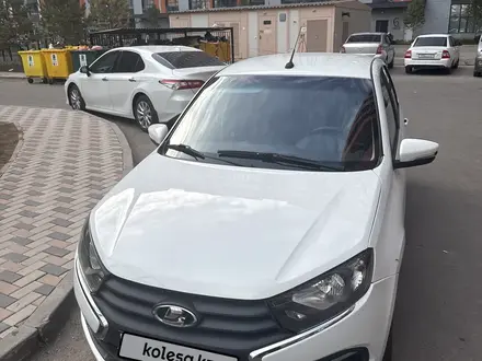 ВАЗ (Lada) Granta 2190 2022 года за 4 290 000 тг. в Астана